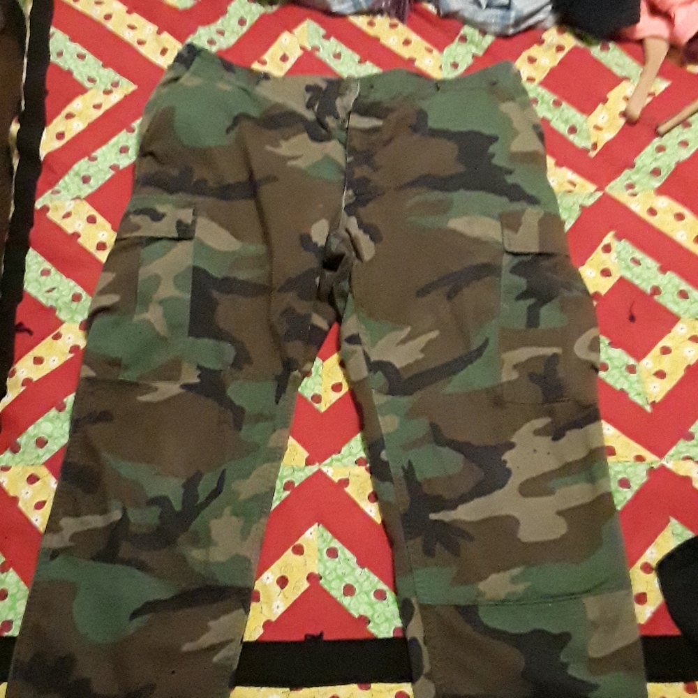Woodland camouflage pants size large/short